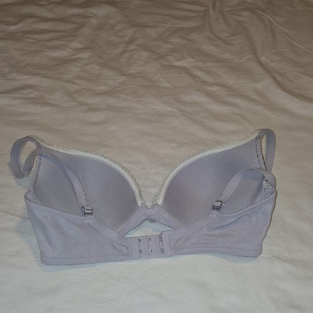 Victoria's Secret Lavander Push Up Bra SIZE 34D - Picture 4 of 8